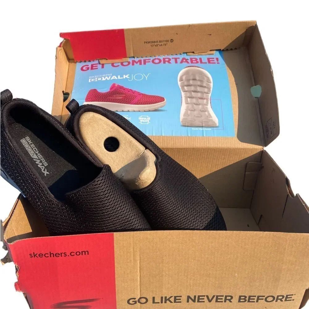 Skechers Go Walk Joy brand new wide fit ladies slip inside paid $65
